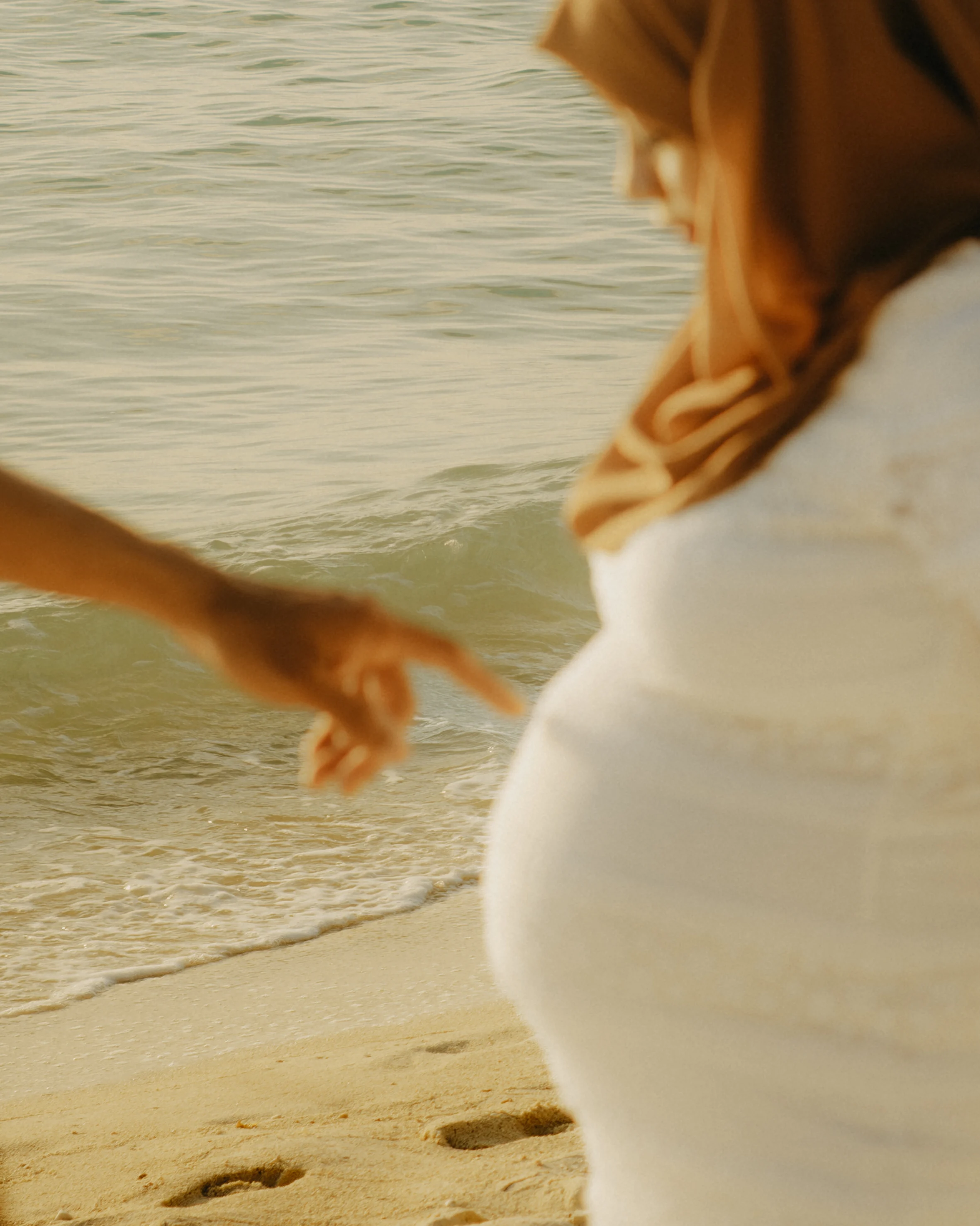 Maternity photography in the Maldives by moment.mv — photo 3