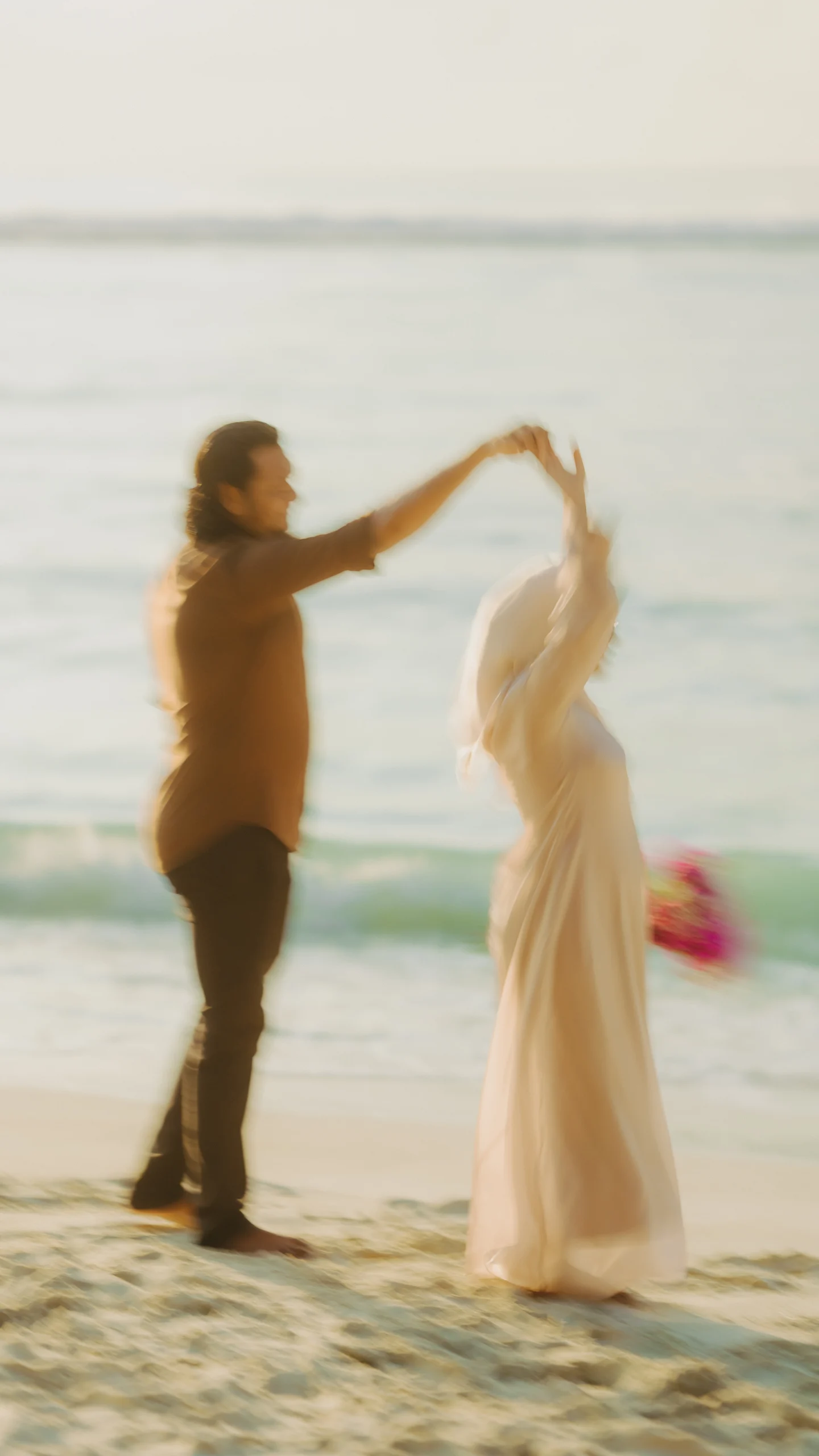 Maternity photography in the Maldives by moment.mv — photo 11