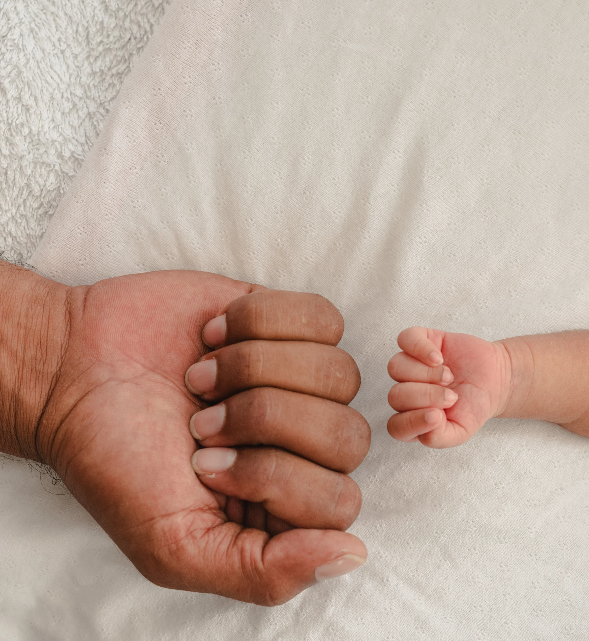Newborn photography in the Maldives by moment.mv — photo 4