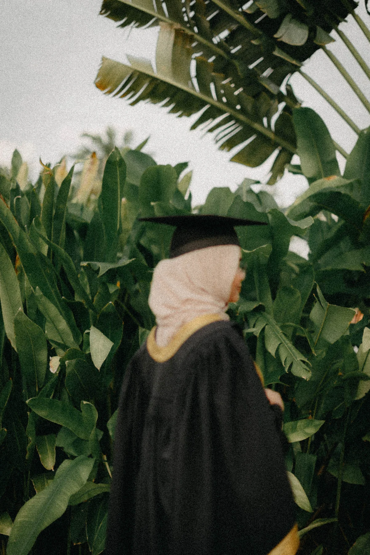Graduation photography in the Maldives by moment.mv — photo 15