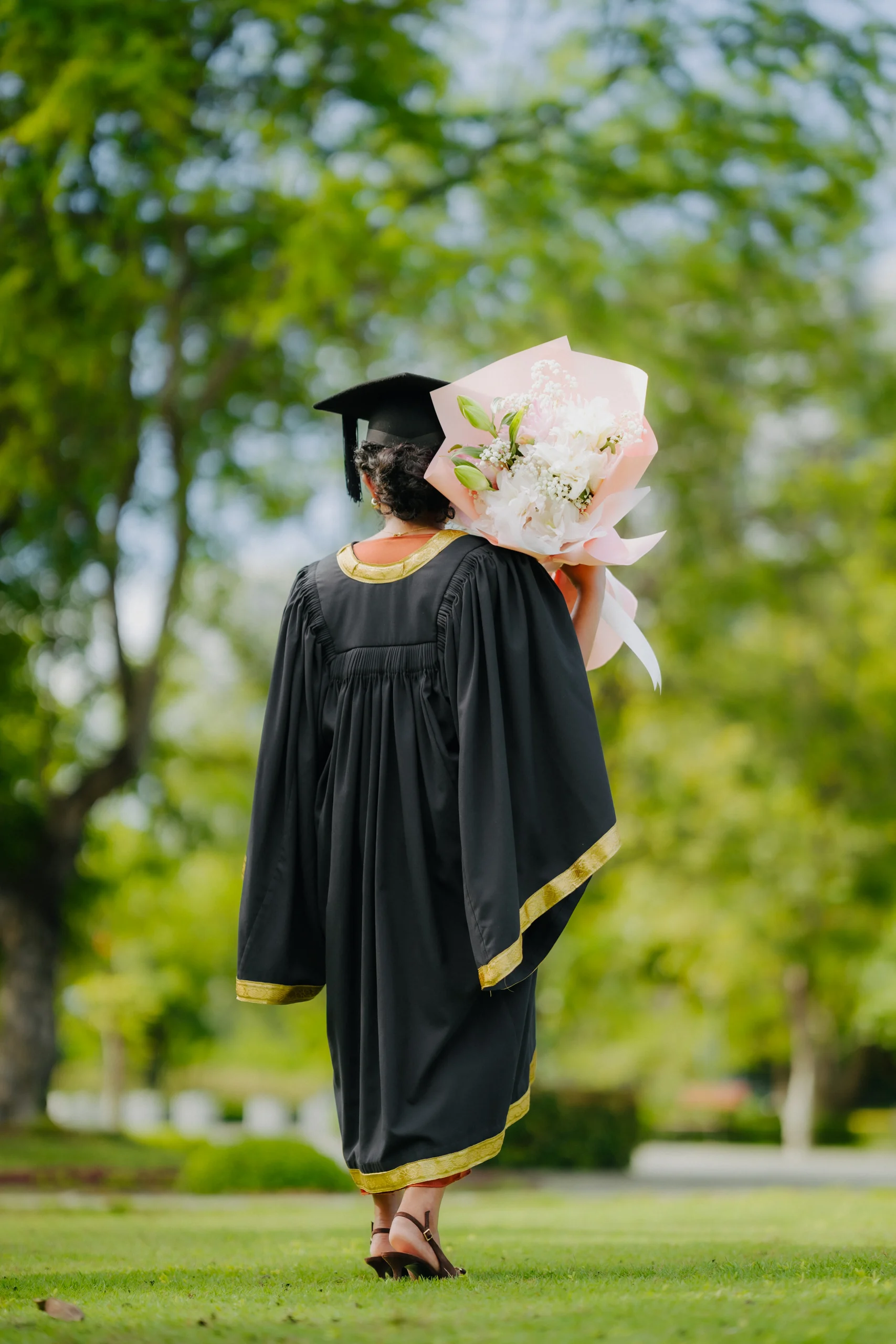Graduation photography in the Maldives by moment.mv — photo 33